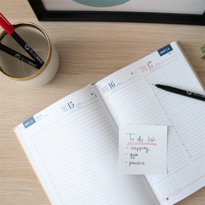 Határidőnapló agenda Standard B/5, napi fehér lapokkal kék Bluering® 2027. Határidőnapló agenda Standard B/5, napi fehér lapokkal kék Bluering® 2027.